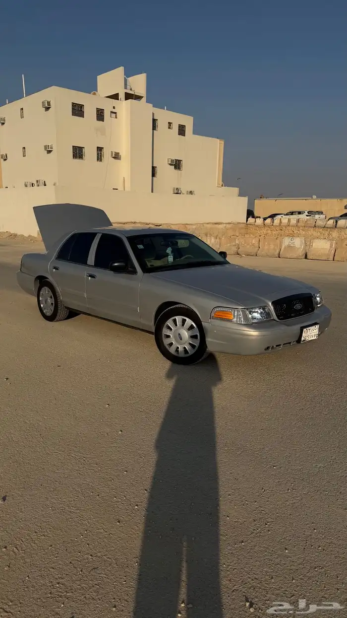 فورد فكتوريا بوليسي 2012 نظيف جدا 24