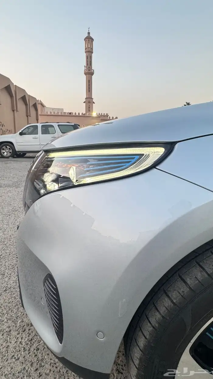 مرسيدس EQC400 كهربائي بالكامل موديل 2023 6