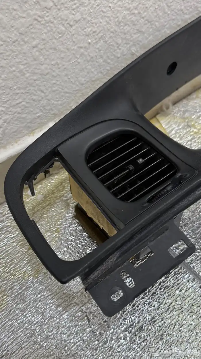 اسطب فورد فكتوريا يمين وديكور المكيف والمسجل 8