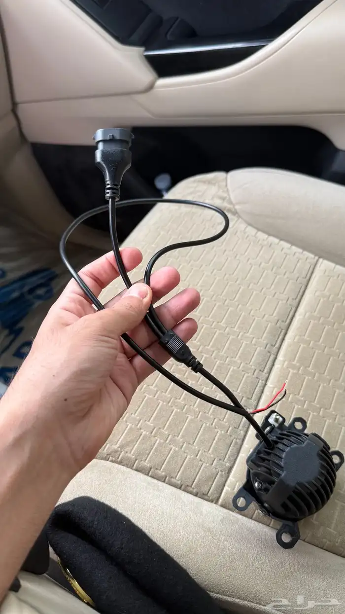 كشافت لاندكروزر 6