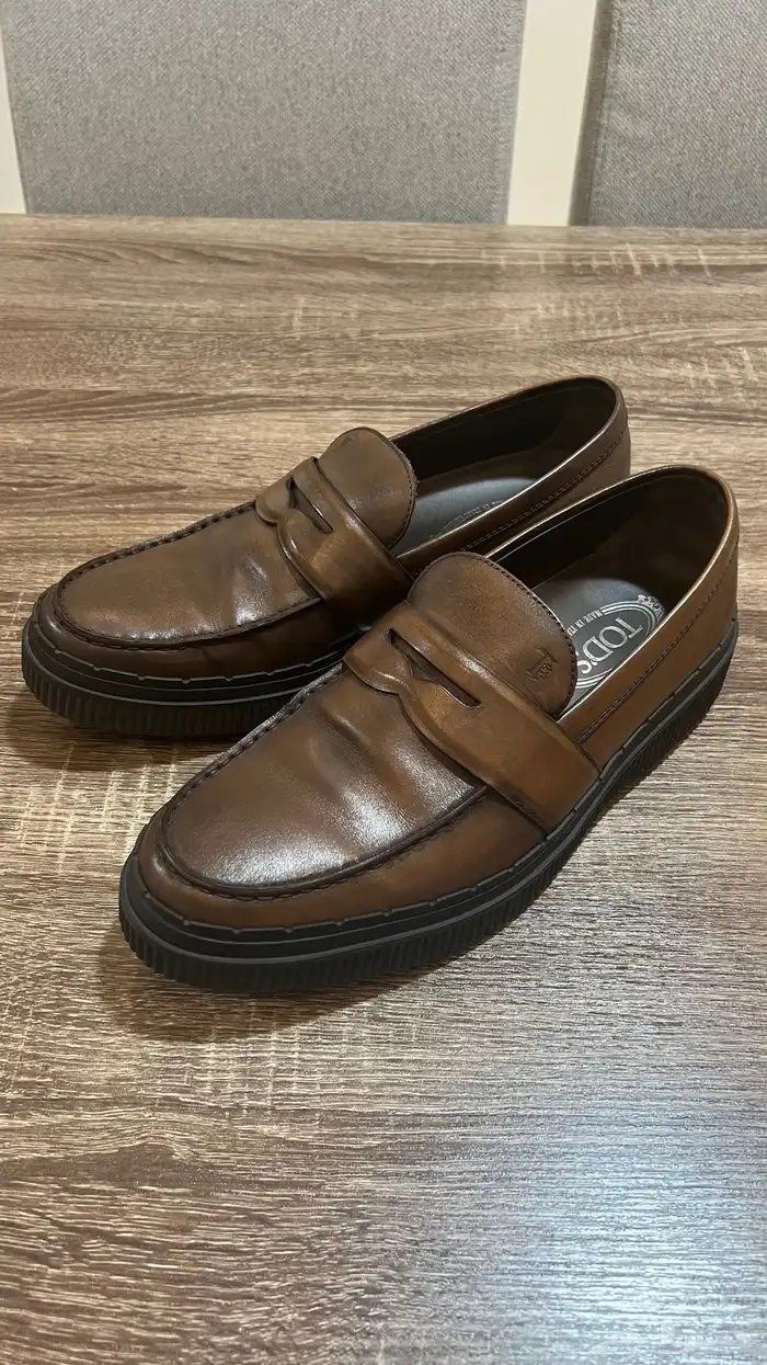 جزمة تودز أصلية نظيفة جدا 3