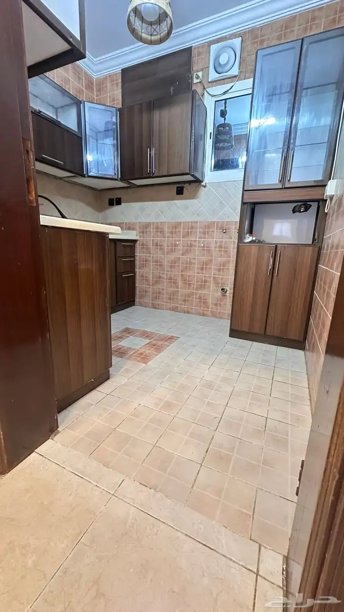 شقة للإيجار لوكس جده مروة تقاطع السبعين 3 غرف وصاله 6