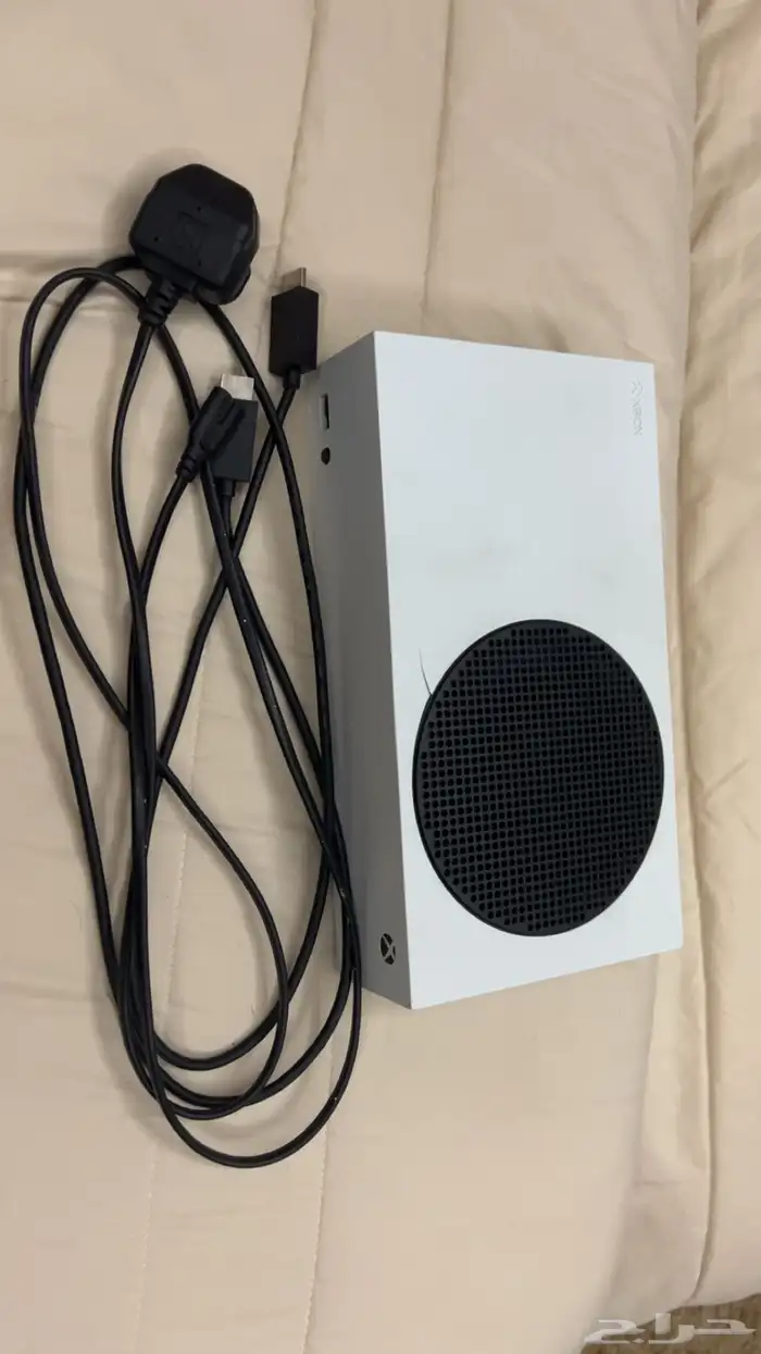 فرصة Xbox Series S على حالته بدون يد بسعر 480 2