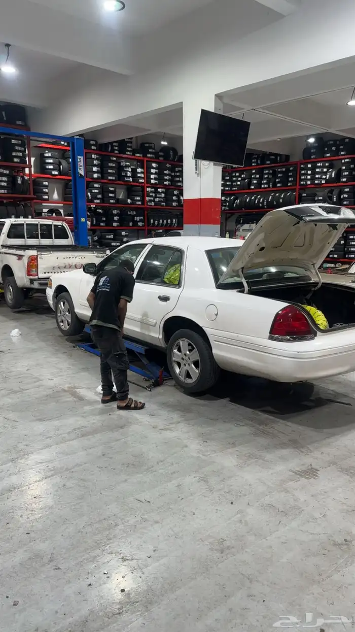 فورد فكتوريا 2010 0