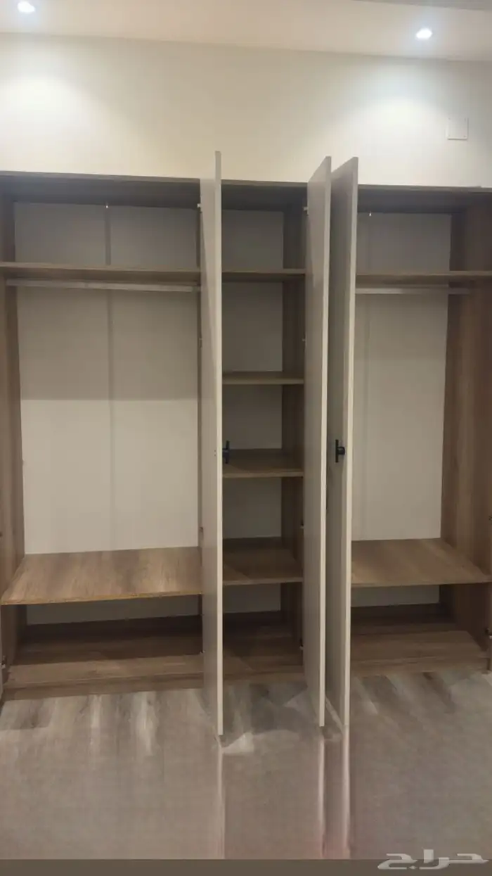 دولاب ملابس 1