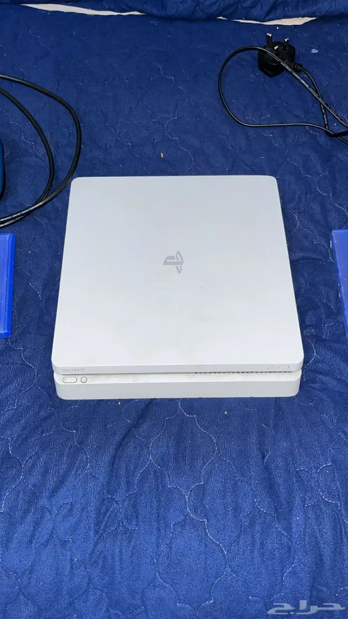 سوني 4 ابيض 4