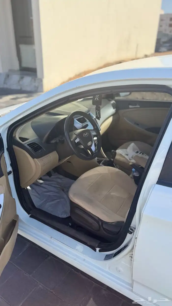 اكسنت 2012 قير عادي 4