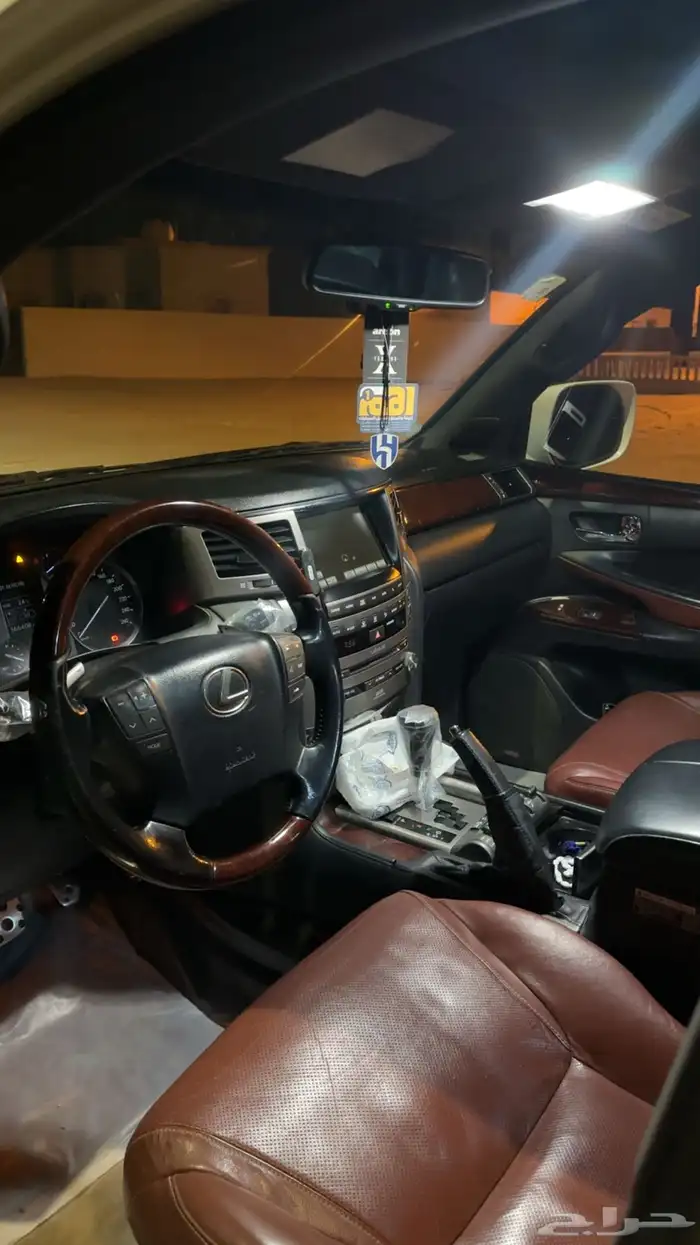 للبيع لكزس 2015 3