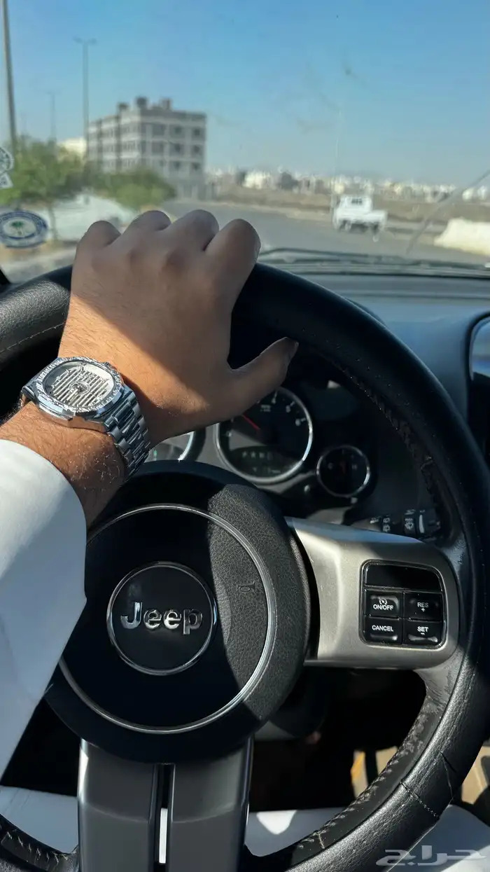 جيب كومباس 4 سلندر 2011 فل كامل للبيع خلال اليومين هاذي 10