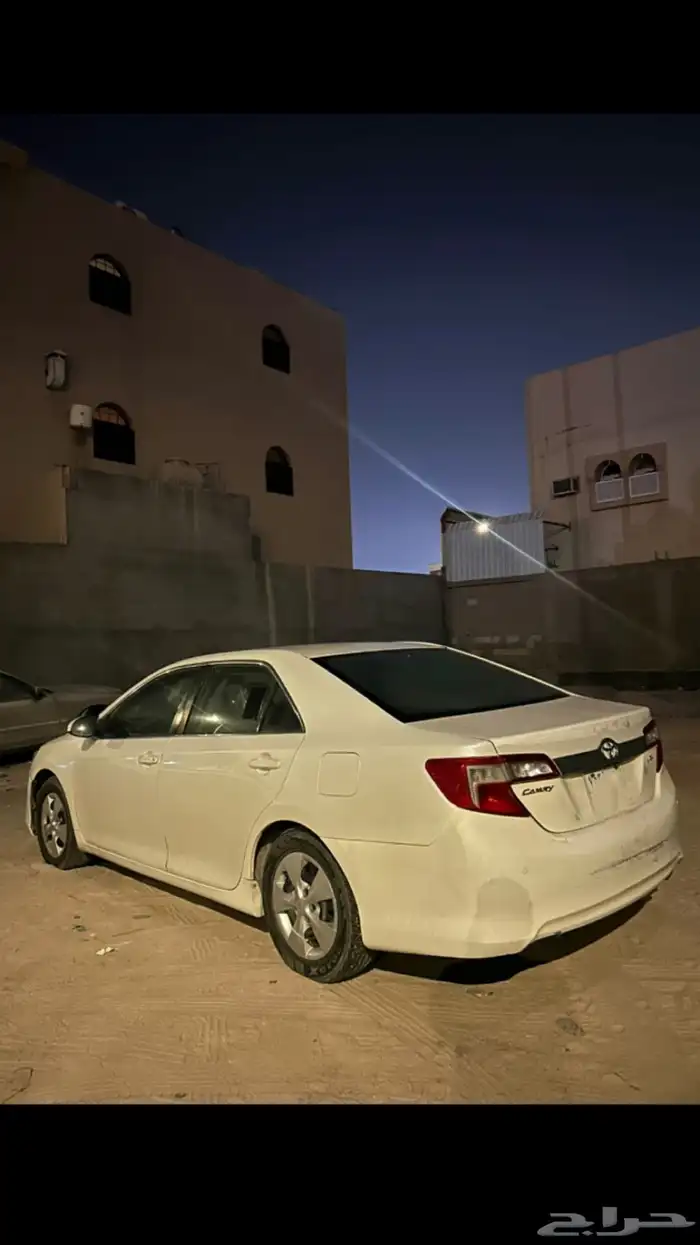 للبيع كامري تشليح 2013 1