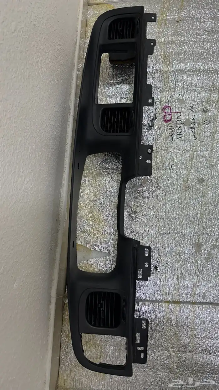 اسطب فورد فكتوريا يمين وديكور المكيف والمسجل 9