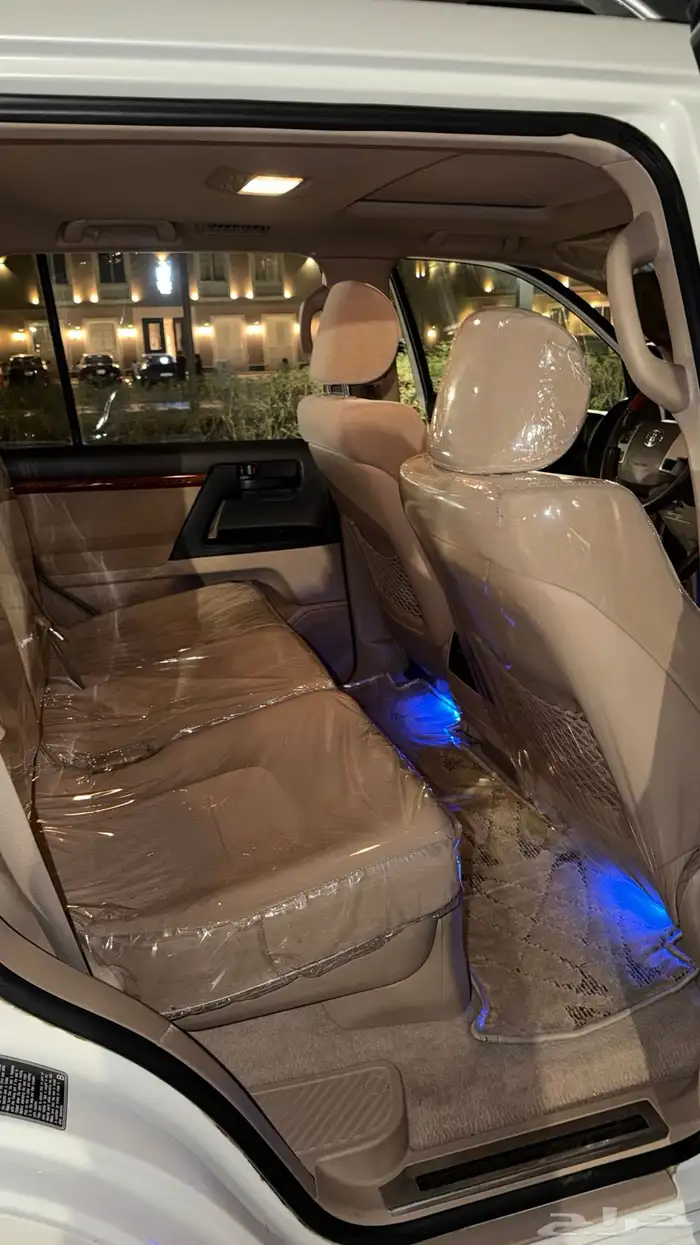 لاندكروزر 2014 V8 فل كامل بريمي 21