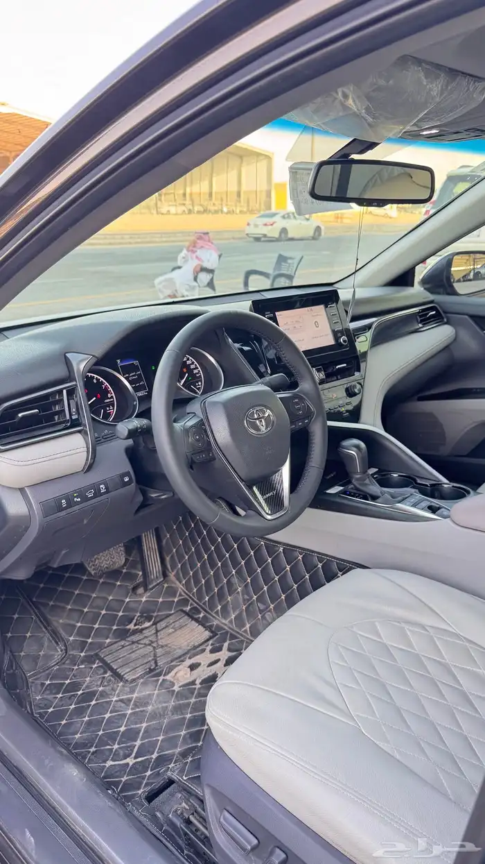 للبيع تويوتا كامري 2022 فل كامل ممشى قليل جدا 8