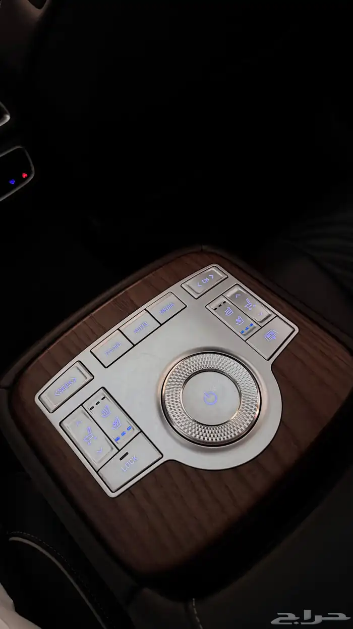 جنسس G80 ( بنزين 6V ) مواصفات خاصه بحالة الوكالة 18