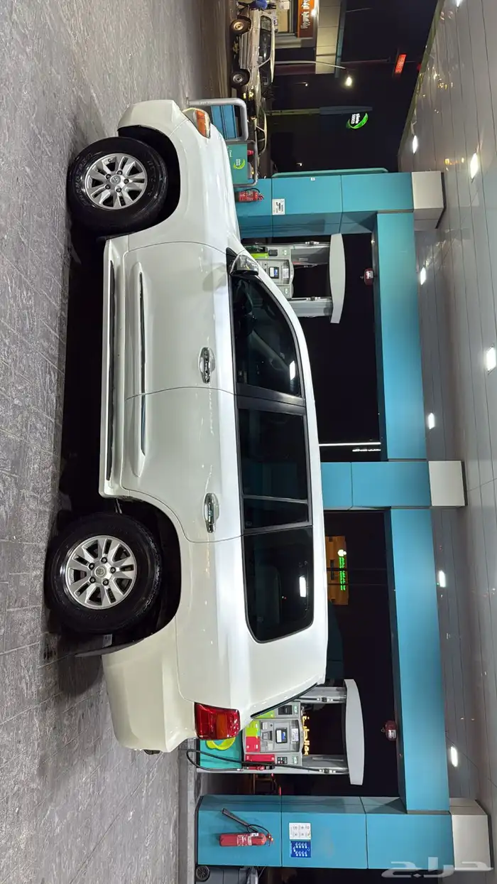 للبيع لاندكروزر 2012 V8 مالك اول من الوكالة 3