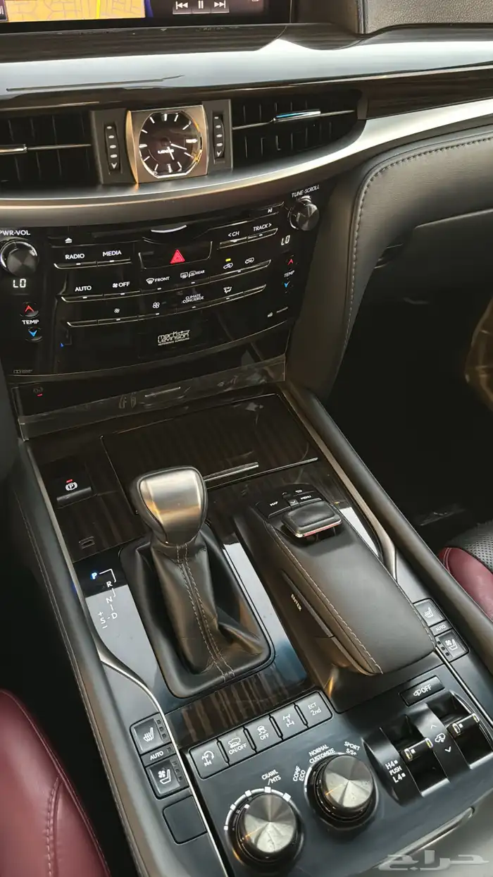 لكزس 2021 LX570 بلاك ادشن اصل شد بلد سعودي فل كامل 41