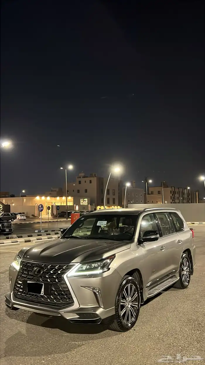 جيب لكزس LX 570 2018 سعودي وكالة 9