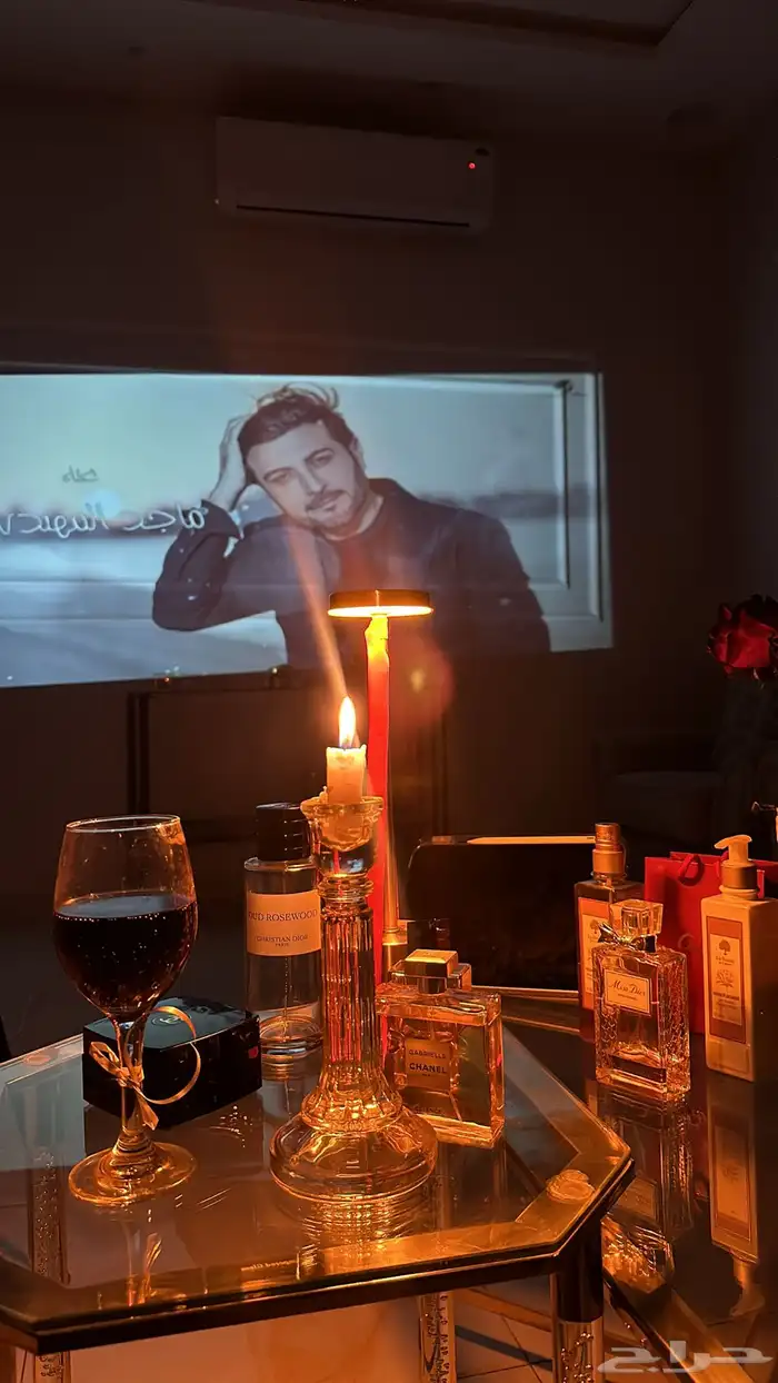 بروجكتر نظام اندرويد دقه عاليه الصوت مسموع كل البرامج فيه 1