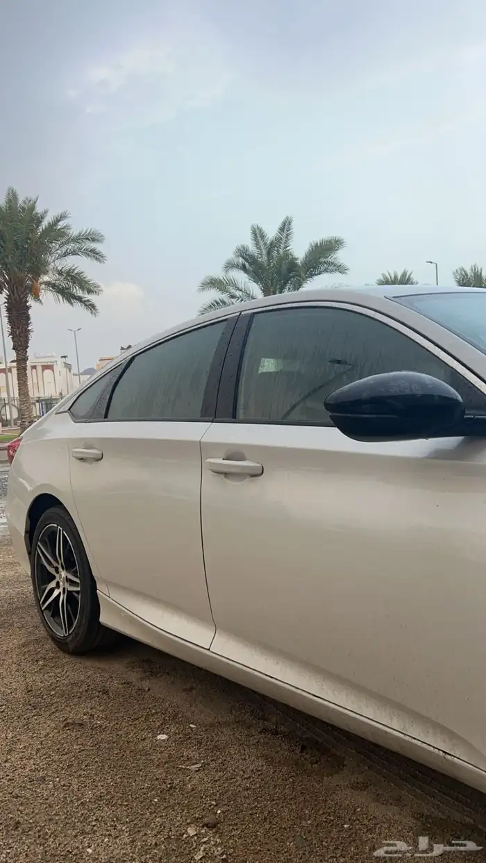 اكورد22 دفعه اخيره مالك اول ابيض لؤلؤلي للبيع 2