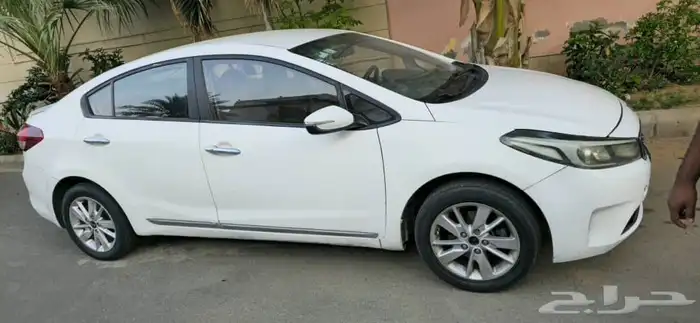 كيا سيراتو 2017 8