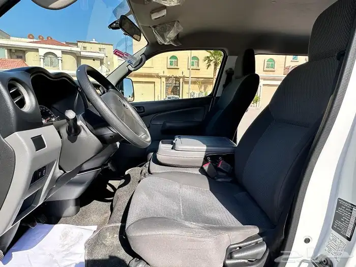 نيسان اورفان 2021 جير عادي ديزل بضاعه نضيف 11