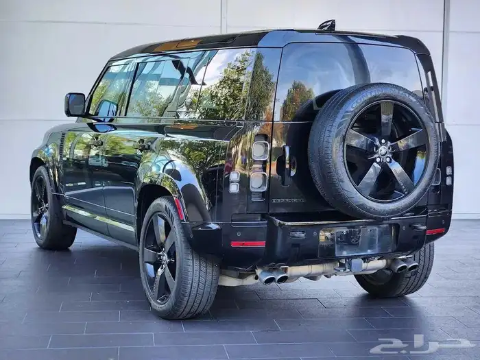 ديفندر 8 سلندر 2023 Land Rover Defender V8 3