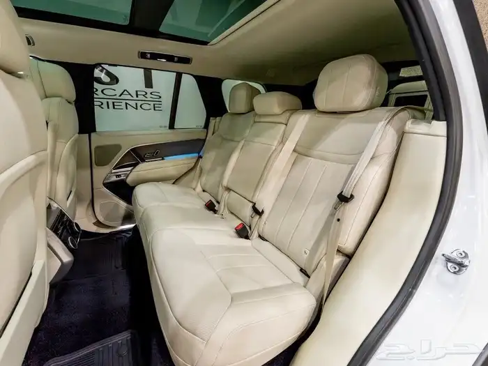 للبيع رانج روفر فوج 2023 - V8 ممشى قليل جدا كندي 4