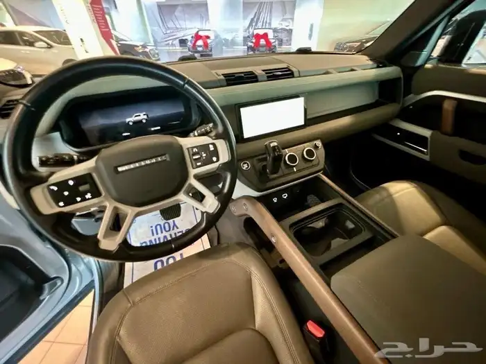 للبيع ديفندر موديل 2023 - 4 سلندر ببلاشش وارد كندا 21