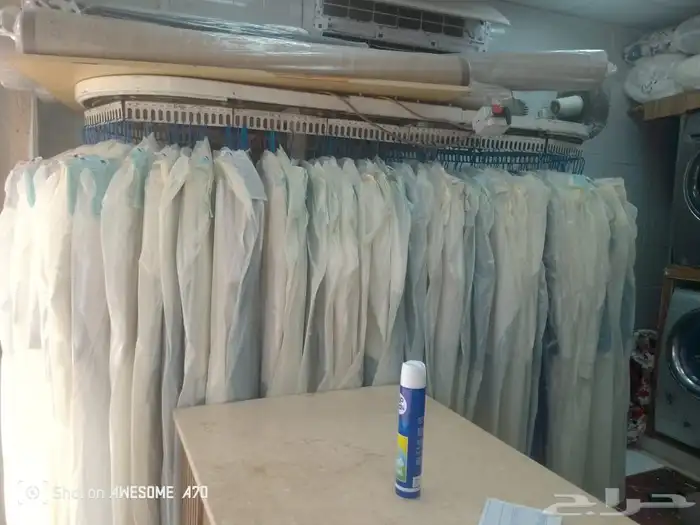 عدة مغسلة ملابس للبيع بكامل معداتها بسعر طيب للتواصل واتساب 8