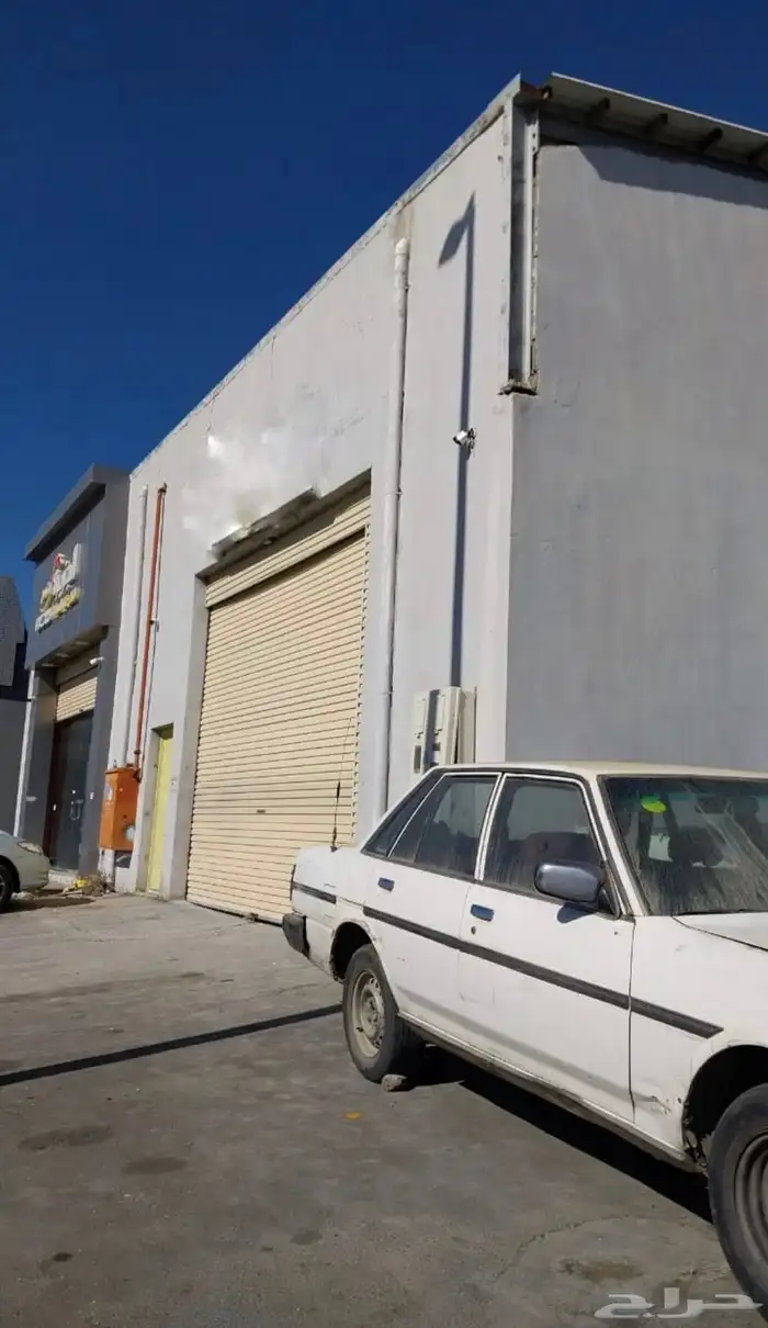 ورشة للتقبيل ورشة سمكرة 2