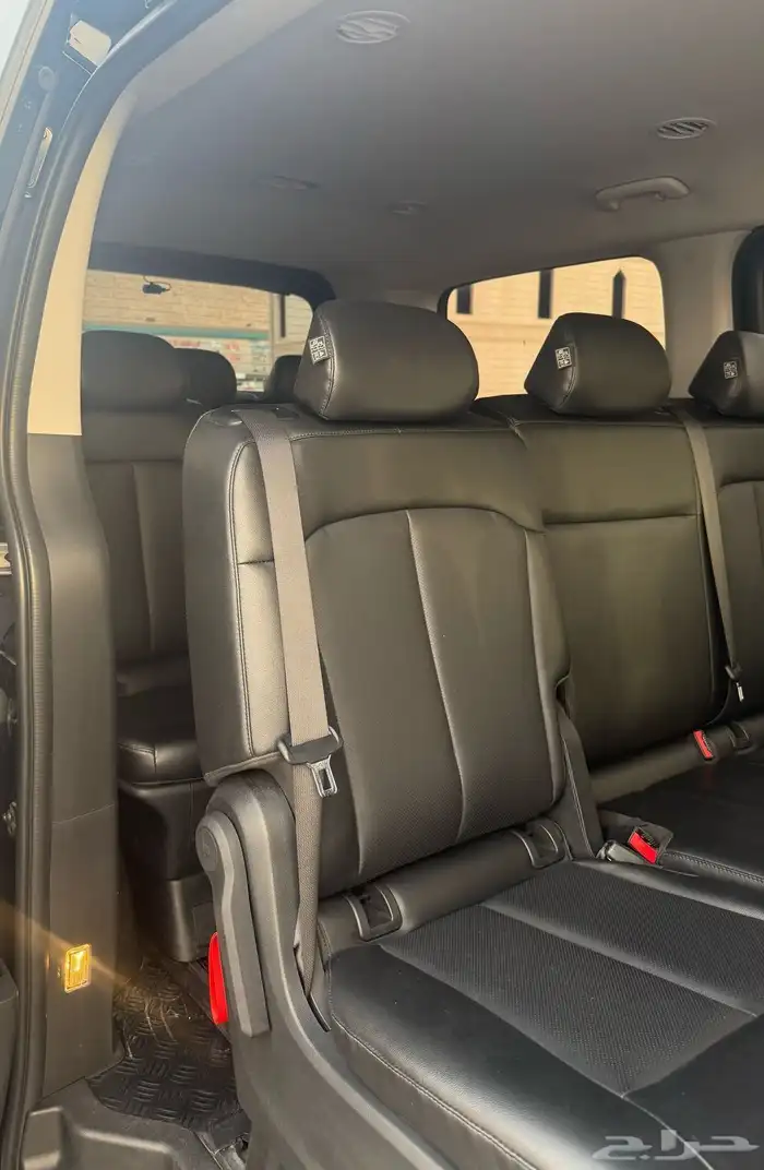 هونداي استاريا 2022 ديزل 12 راكب شبه جديد للبيع 10