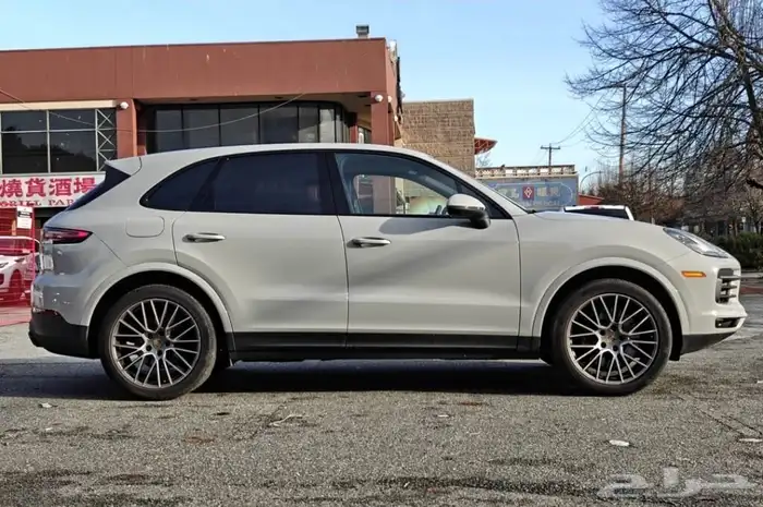 بورش كايين Porche Cayenne Platinum Edition موديل 2023 6