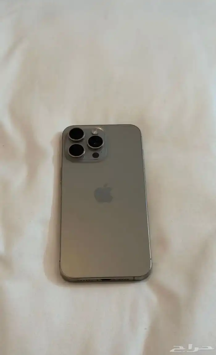 للبيع 15 برو ماكس 0