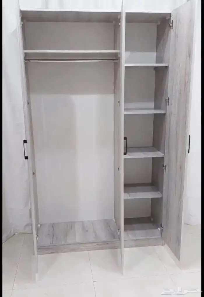 new 3 doors wardrobesجديد 3 درفه دواليب 25