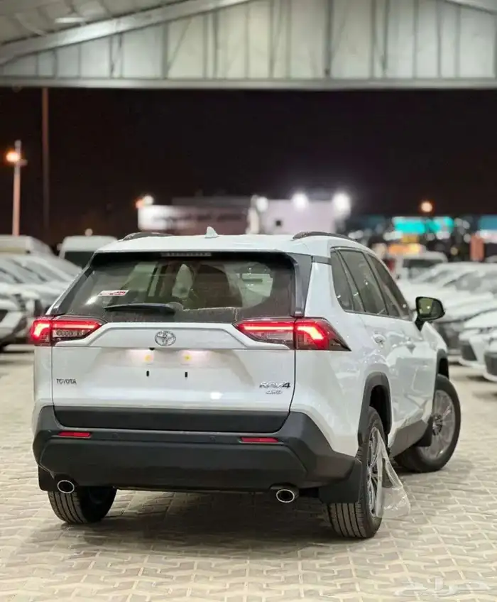 راف فور 2025 XLE سعودي أصفار 1