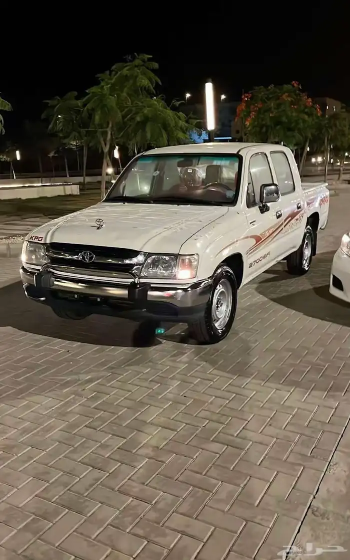 هايلكس 2002 نضيف مجدد ومفحوص موتر شغل ومش 7