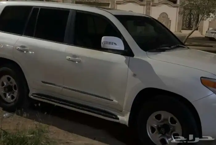 لاندكروز 2011 7