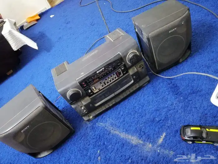 للبيع سماعات الكبير 350 و الصغير 200 3