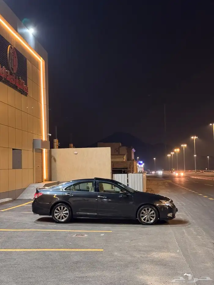 البيع لكزس es350 DD 9