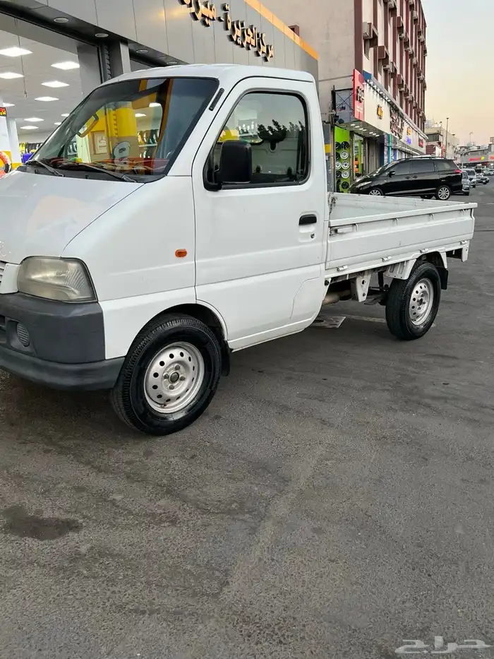 دباب سوزوكي 2001 مخزن 9