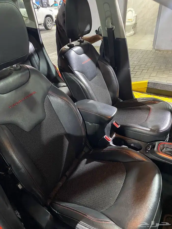 للبيع جيب كومباس 2018 تريل هوك 11