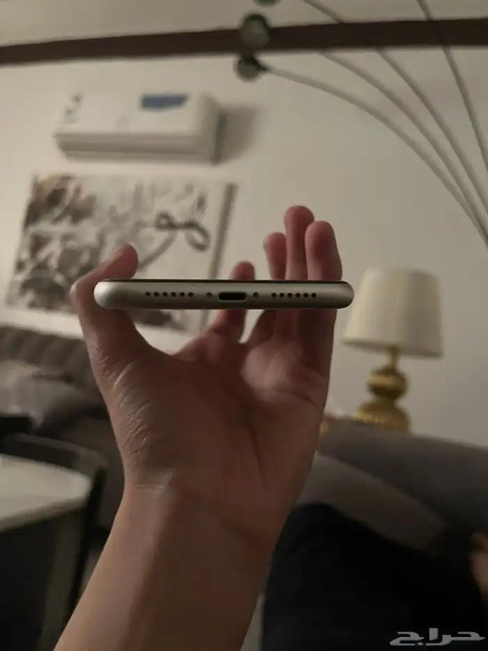 ايفون 11 128 قيقا بطاريه 74 4