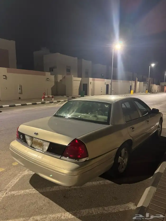 فورد فكتوريا 2009 3