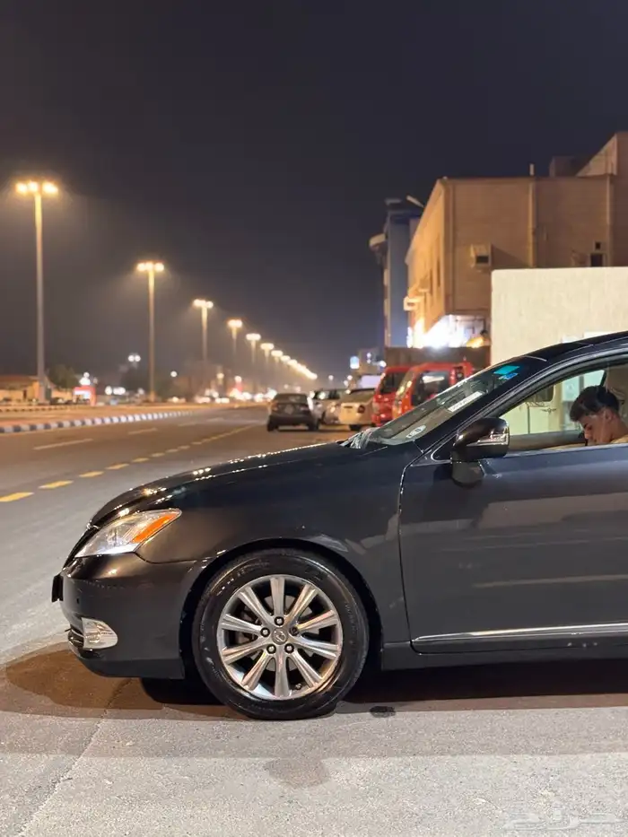 البيع لكزس es350 DD 5