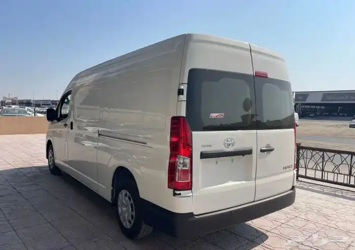 باص بضاعه سقف عالي موديل 2026 ديزل 6