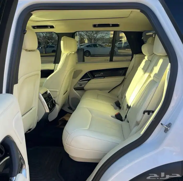 Range Rover P400 2025 مواصفات HSE 8