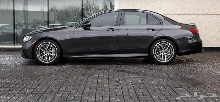 2023 Mercedes-Benz E53 مخزن 3