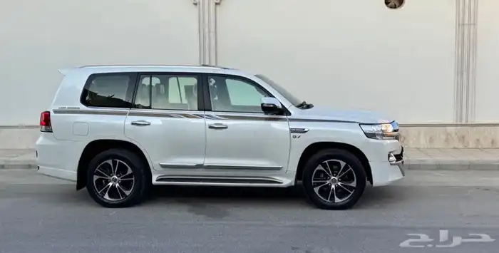 تويوتا لاند كروزر 2021 بدي محركات وكاله في اكس 3