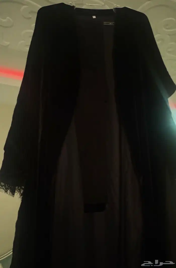 عبايه مخمل أكمام دانتيل كشخه 3