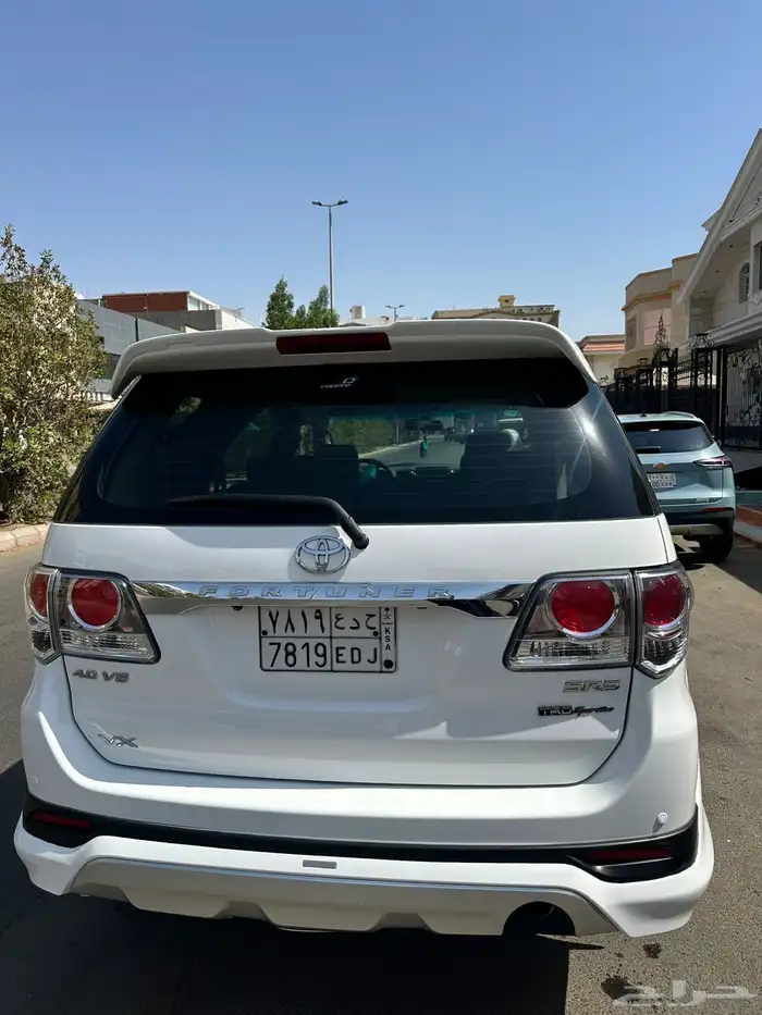 تويوتا فورتشنر 8